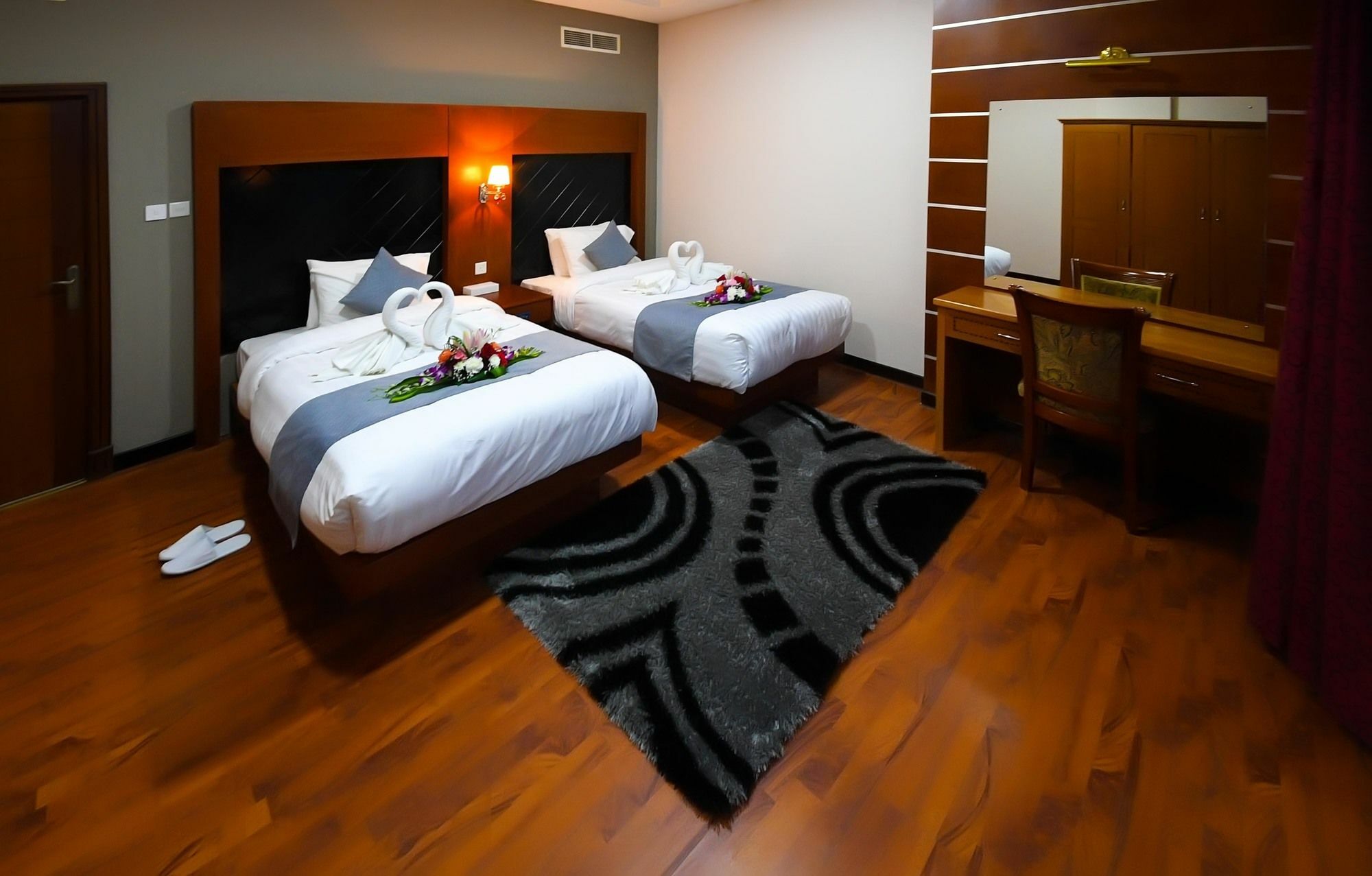 Sea Diamond Plaza Apartments Manama Exterior photo