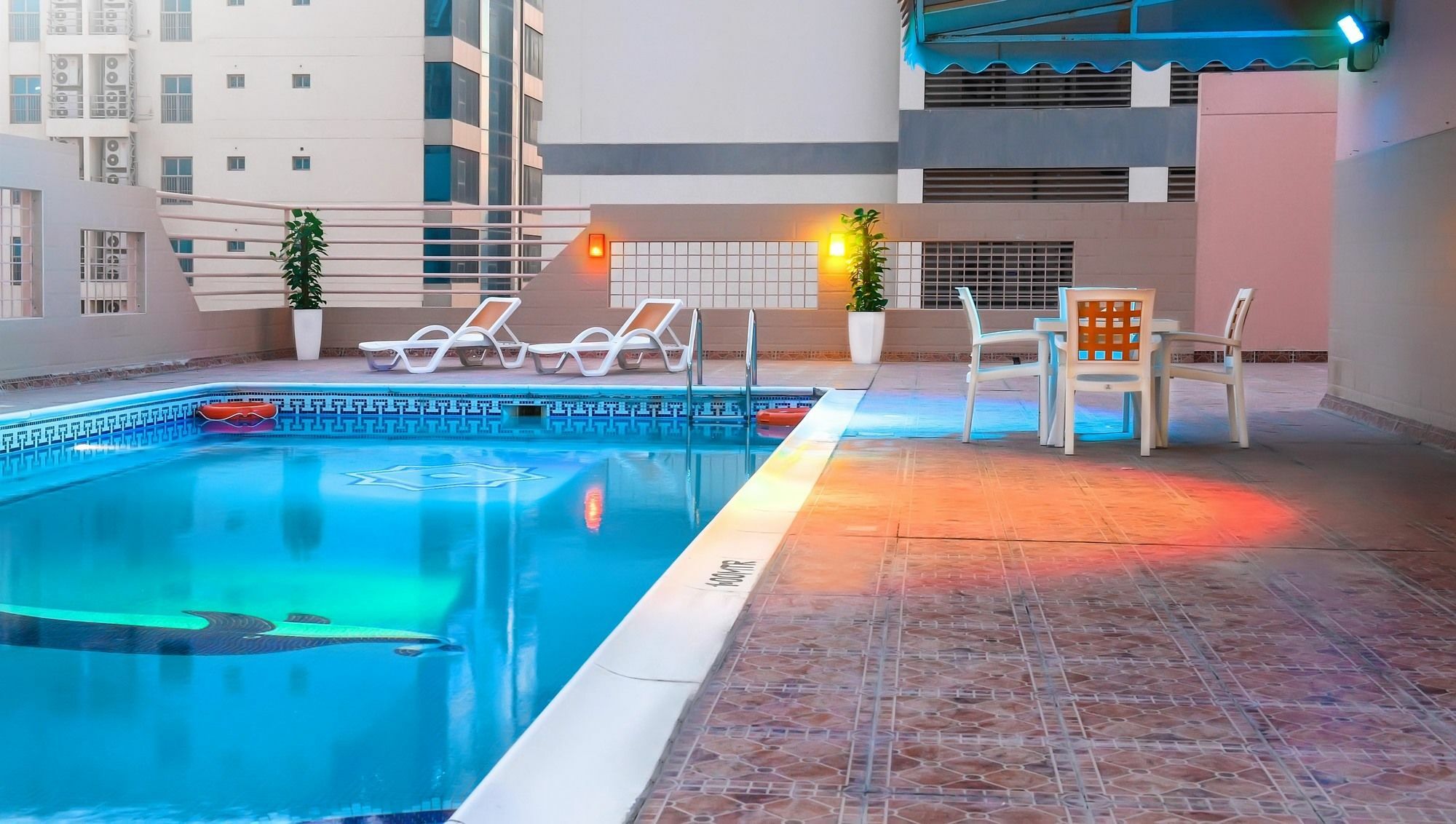 Sea Diamond Plaza Apartments Manama Exterior photo